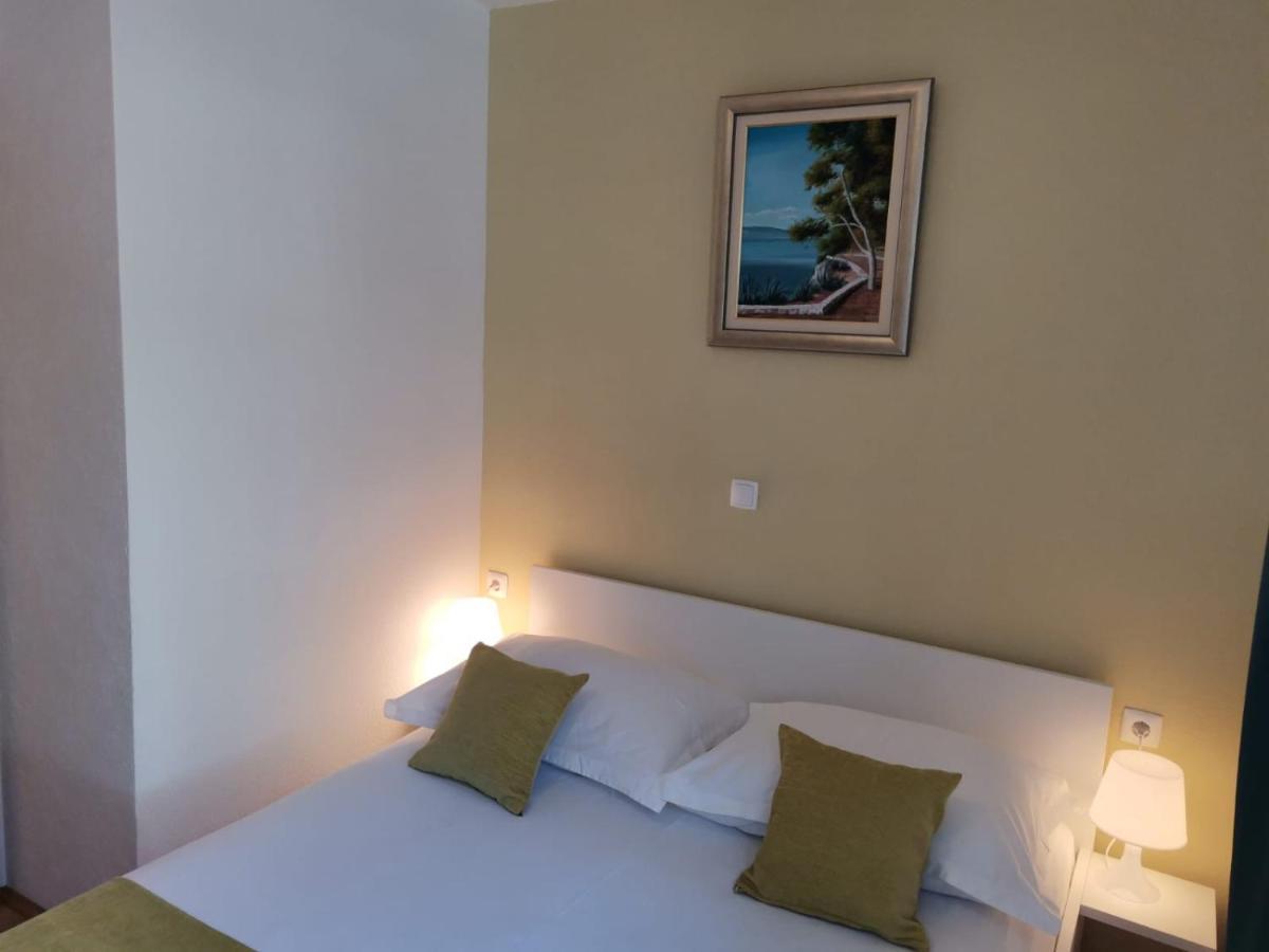 Pavlinovic Apartment *