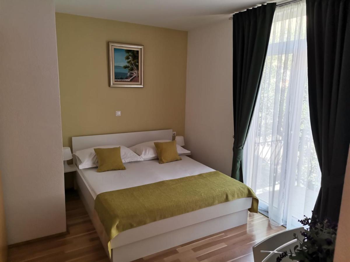Apartment Pavlinovic *